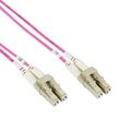 Conecte el cable de conexión de fibra óptica multimodo OM4 50/125, 10/40 / 100Gbps - LSZH, LC-LC, Erika Violet